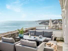 2 bedroom Cottage for rent in Porthleven