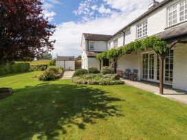 4 bedroom Cottage for rent in Levens