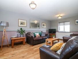 4 bedroom Cottage for rent in Newborough
