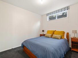 Stagger Inn - Arrowtown Downstairs Holiday Unit -  - 1144666 - thumbnail photo 10
