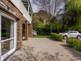 Stagger Inn - Arrowtown Downstairs Holiday Unit -  - 1144666 - thumbnail photo 15