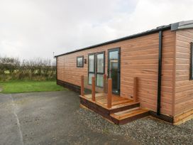 2 bedroom Cottage for rent in Haverfordwest