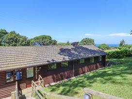 4 bedroom Cottage for rent in Combe Martin