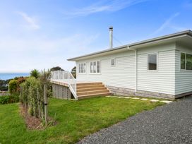 Sun-drenched Bach - Leigh Holiday Home -  - 1145934 - thumbnail photo 16