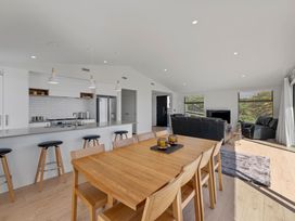 Lakeview Terrace - Taupo Holiday Home -  - 1147489 - thumbnail photo 11