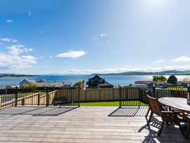 Lakeview Terrace - Taupo Holiday Home -  - 1147489 - thumbnail photo 3