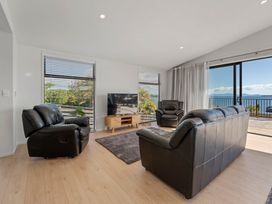 Lakeview Terrace - Taupo Holiday Home -  - 1147489 - thumbnail photo 10