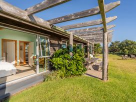 The Grandstand - Hahei Holiday Home -  - 1148848 - thumbnail photo 13