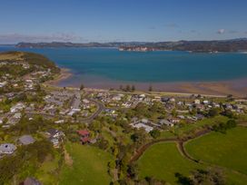 Art in the Park - Whitianga Holiday Home -  - 1148902 - thumbnail photo 32