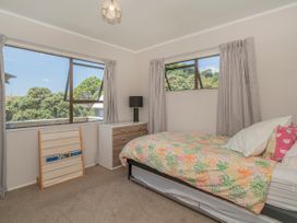 Sunsets and Surf - Whangapoua Holiday Home -  - 1149063 - thumbnail photo 14