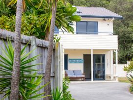 The Bowentown Bach - Waihi Beach Holiday Home -  - 1149155 - thumbnail photo 16