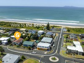 Barefoot Breeze - Waihi Beach Holiday Home -  - 1149191 - thumbnail photo 25