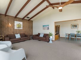 Barefoot Breeze - Waihi Beach Holiday Home -  - 1149191 - thumbnail photo 27