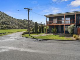 Coastal Charm - Picton Holiday Home -  - 1149254 - thumbnail photo 20