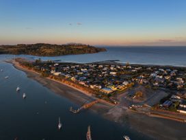 Omaha Beach House - Omaha Holiday Home -  - 1150911 - thumbnail photo 14