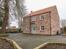 4 bedroom Cottage for rent in Hull