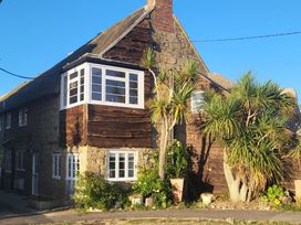 2 bedroom Cottage for rent in Bridport