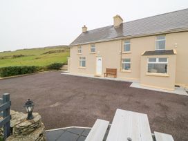 2 bedroom Cottage for rent in Allihies