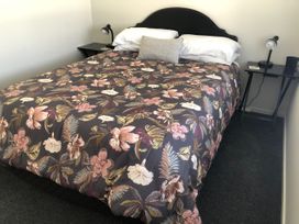 Beach Life - Whangamata Holiday Home -  - 1152112 - thumbnail photo 10