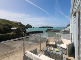 2 bedroom Cottage for rent in Porthleven