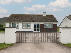 3 bedroom Cottage for rent in Ventry