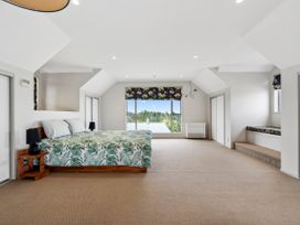 Relax at Redoubt - Auckland Holiday Home -  - 1152953 - thumbnail photo 4