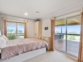 Relax at Redoubt - Auckland Holiday Home -  - 1152953 - thumbnail photo 26