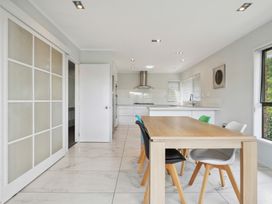 Central Haven - Auckland Holiday Home -  - 1153272 - thumbnail photo 1