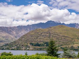 Cherie's Lakeside - Queenstown Holiday Home -  - 1153355 - thumbnail photo 21