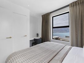 Alpine Luxe - Queenstown Holiday Home -  - 1154025 - thumbnail photo 17