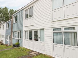 2 bedroom Cottage for rent in Pembroke