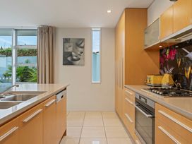Waimahana 5 - Taupo Holiday Apartment -  - 1155062 - thumbnail photo 11
