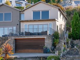 Gorgeous Views - Queenstown Private Townhouse -  - 1155739 - thumbnail photo 17