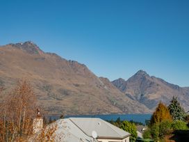 Gorgeous Views - Queenstown Private Townhouse -  - 1155739 - thumbnail photo 17