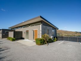 Views On The Top - Queenstown Holiday Home -  - 1155881 - thumbnail photo 24