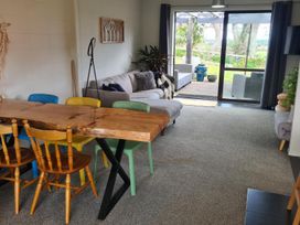 Rest and Relax - Ruakaka Holiday Home -  - 1155882 - thumbnail photo 6