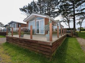 2 bedroom Cottage for rent in Little Haven