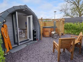 1 bedroom Cottage for rent in Denbigh