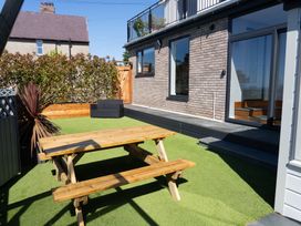 2 bedroom Cottage for rent in Conwy