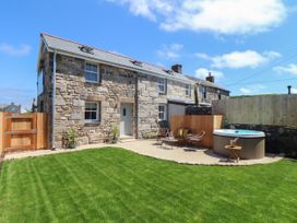 2 bedroom Cottage for rent in Penzance