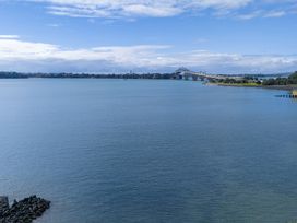 Sentinel Beach House - Auckland Holiday Retreat -  - 1156923 - thumbnail photo 41