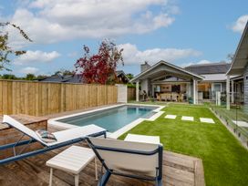 Modern Deluxe - Havelock North Holiday Home -  - 1157138 - thumbnail photo 1