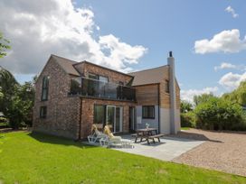 3 bedroom Cottage for rent in Honeybourne