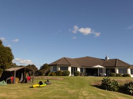 Tio Point - Clevedon Family Getaway -  - 1157876 - thumbnail photo 40