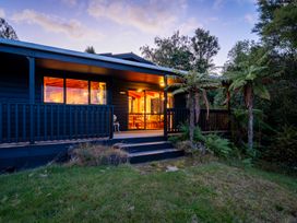 Lake View Lodge - Taupo Holiday Home -  - 1158195 - thumbnail photo 27