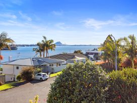 Bay View Gardens - Tauranga Holiday Home -  - 1158198 - thumbnail photo 20