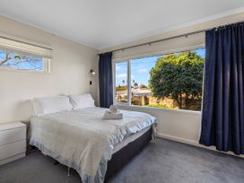 The Zen Hideout - Tauranga South Holiday Home -  - 1159308 - thumbnail photo 17