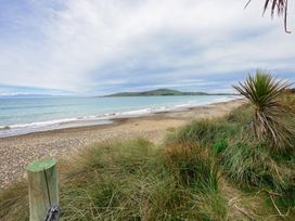 Southern Breeze - Colac Bay Beach House -  - 1159371 - thumbnail photo 17