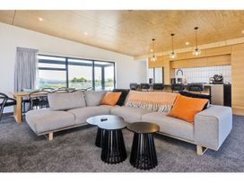 Southern Breeze - Colac Bay Beach House -  - 1159371 - thumbnail photo 3