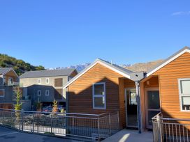 Alpine Vista - Queenstown Holiday Home -  - 1159372 - thumbnail photo 14